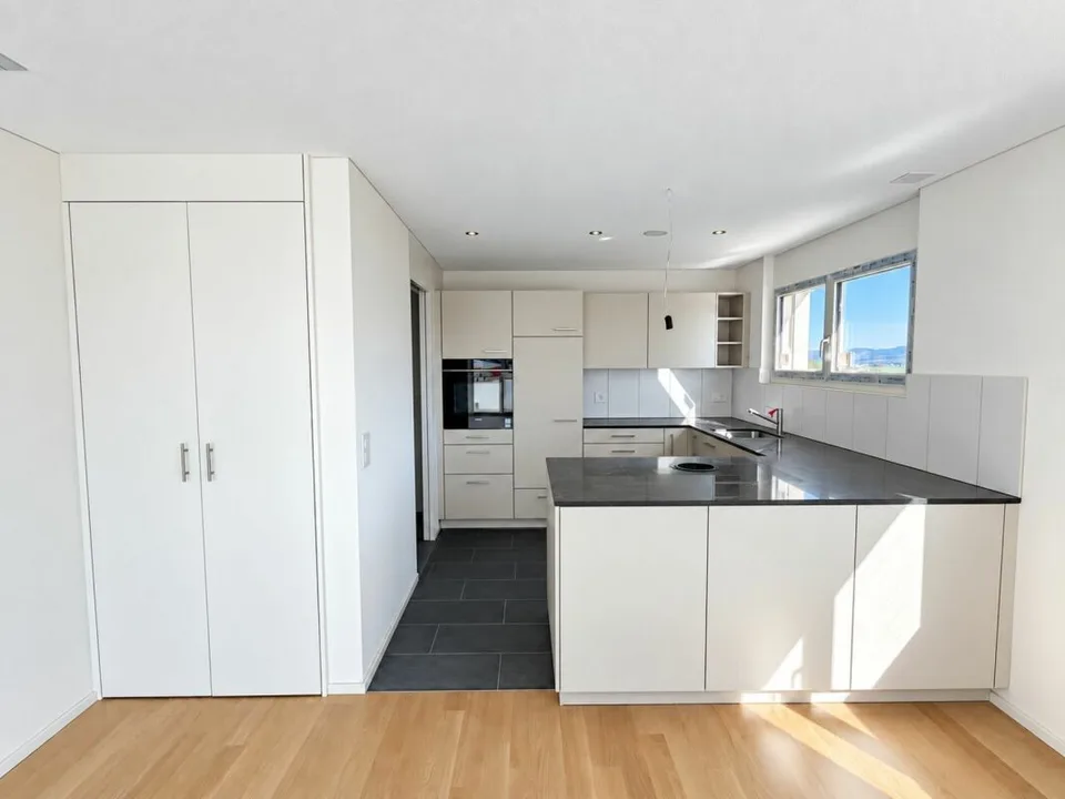 4.5-Zi. Wohnung mit herrlicher Fernsicht – Foto 3 von 13