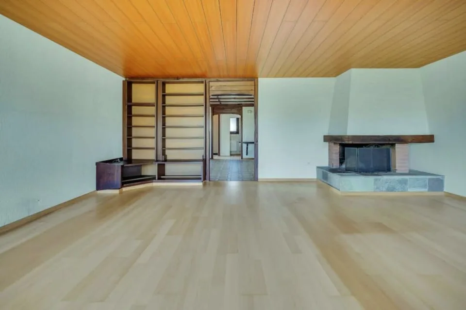 5.5-Zimmer-Reiheneckhaus mit Garten, Garage und drei Abstellplätzen - Hausmattstrasse 2 + 6b, Ittigen – Foto 5 von 11