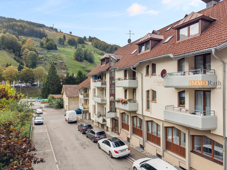 IMMORath.de - Bright 1-room apartment on the top floor – photo 8 of 13