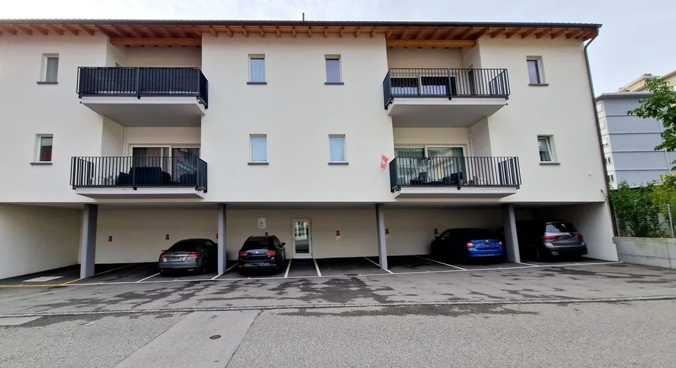 Élégant appartement 3,5 pièces dans une cour méticuleusement rénovée. – photo 16 sur 17