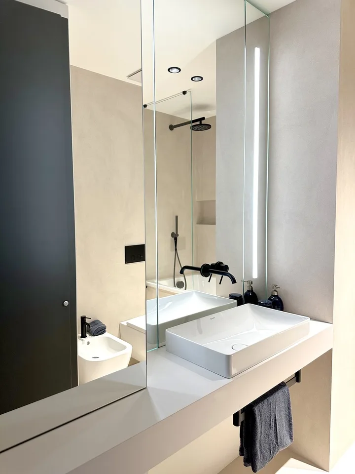 Duplex penthouse 4,5 pièces rénové avec toit-terrasse panoramique. – photo 14 sur 19
