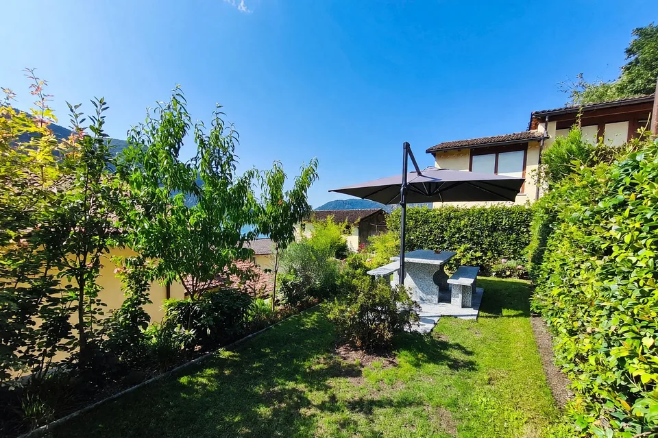 Elegante appartement 4,5 pièces avec vue sur le lac et jardin privé à Capolago rénové – photo 17 sur 21