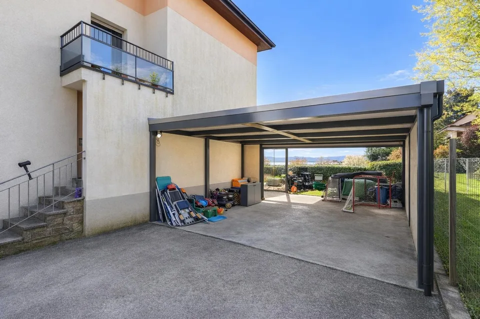 Maison bifamiliale 4,5 et 4,5 avec jardin, trois terrasses et grand grenier. – photo 18 sur 18