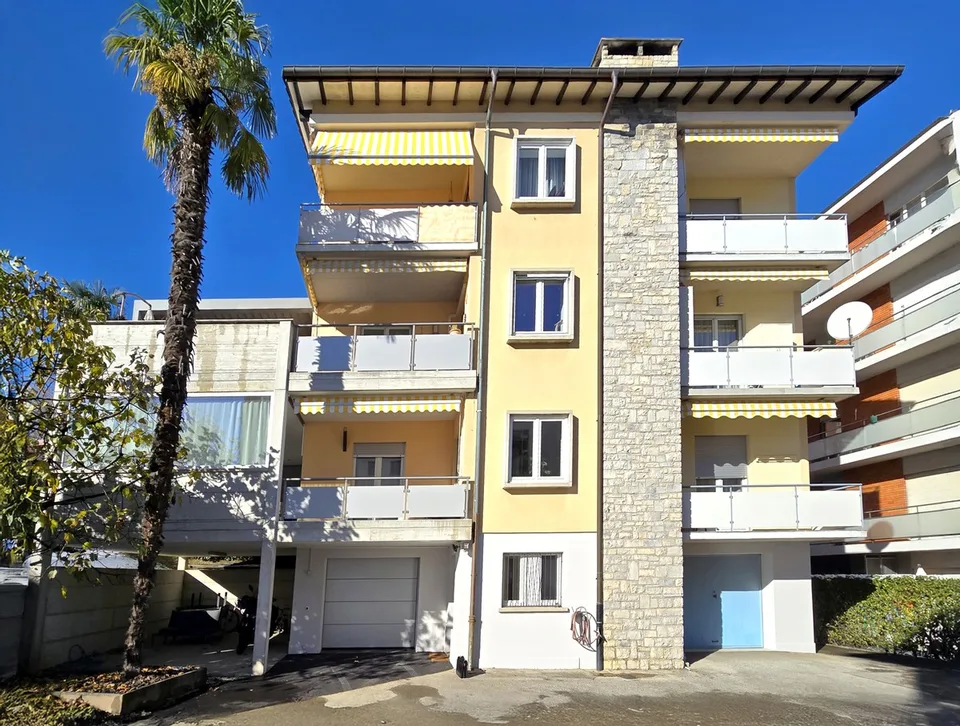 Appartement raffiné 4,5 pièces, complètement rénové avec terrasse et cheminée. – photo 16 sur 16