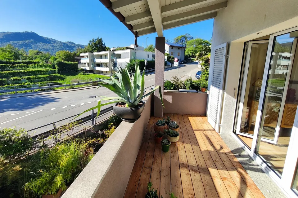 Zweifamilienhaus mit 7 Zimmern und Garten in Davesco renoviert – Foto 9 von 24