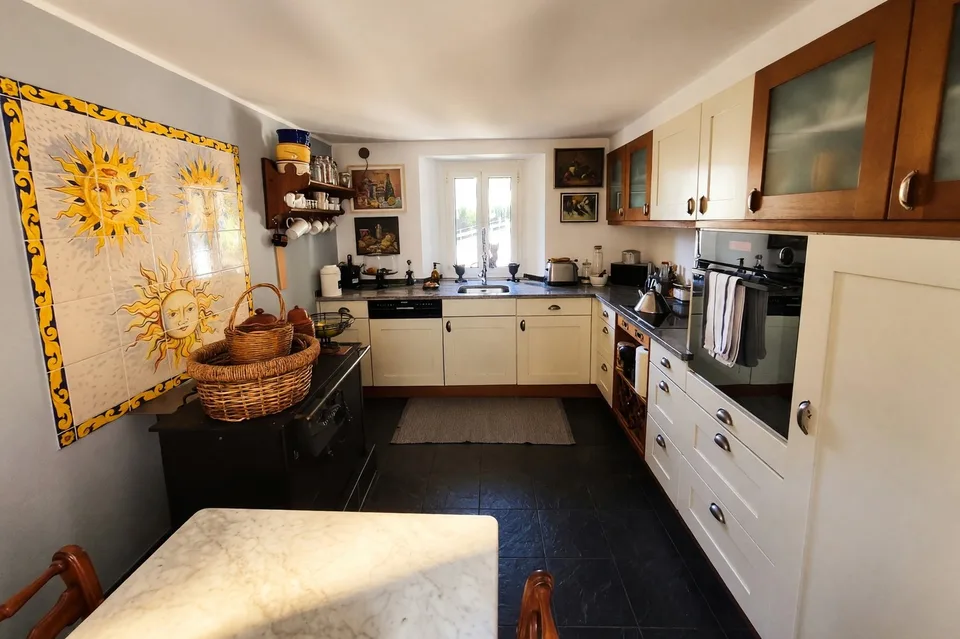 Zweifamilienhaus mit 7 Zimmern und Garten in Davesco renoviert – Foto 11 von 24