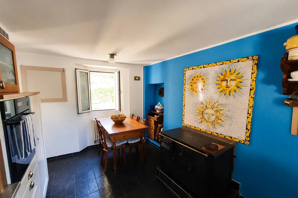 Zweifamilienhaus mit 7 Zimmern und Garten in Davesco renoviert – Foto 14 von 24