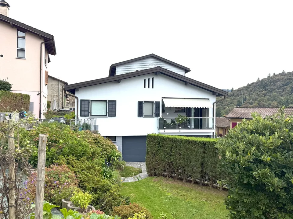 Maison unifamiliale de 6,5 pièces avec jardin, rénovée et de standing moyen à élevé. – photo 20 sur 23
