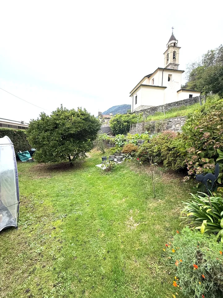 Maison unifamiliale de 6,5 pièces avec jardin, rénovée et de standing moyen à élevé. – photo 18 sur 23