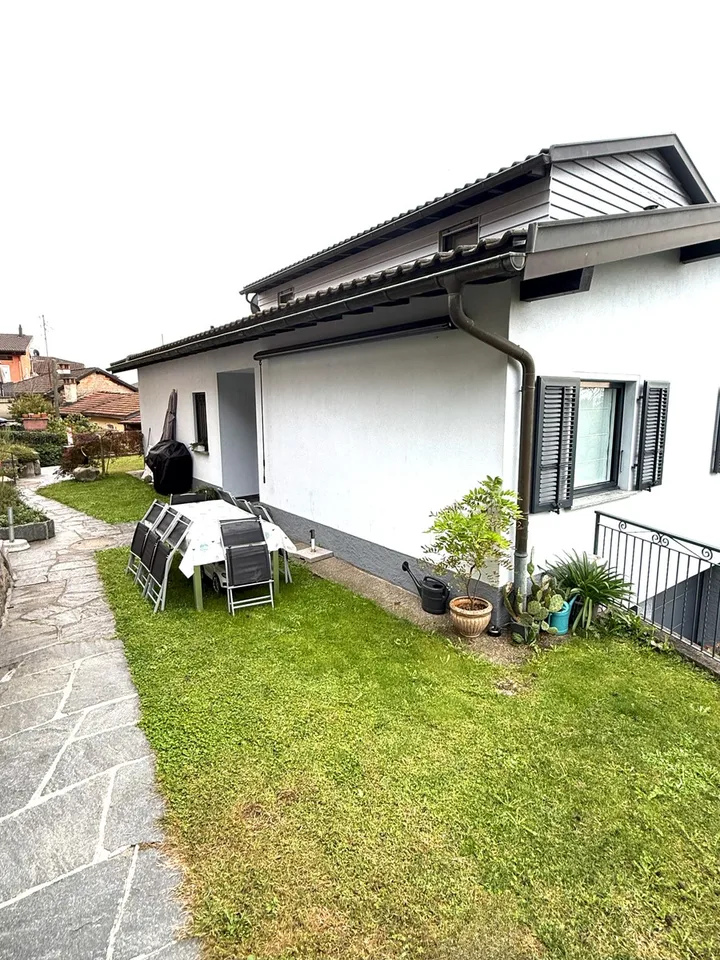 Maison unifamiliale de 6,5 pièces avec jardin, rénovée et de standing moyen à élevé. – photo 17 sur 23