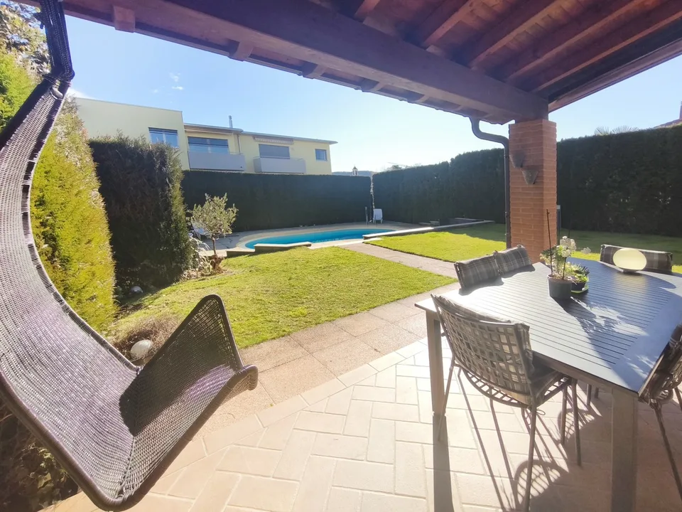 Villa de 5,5 pièces avec piscine chauffée, jardin privé et grands espaces – photo 15 sur 18