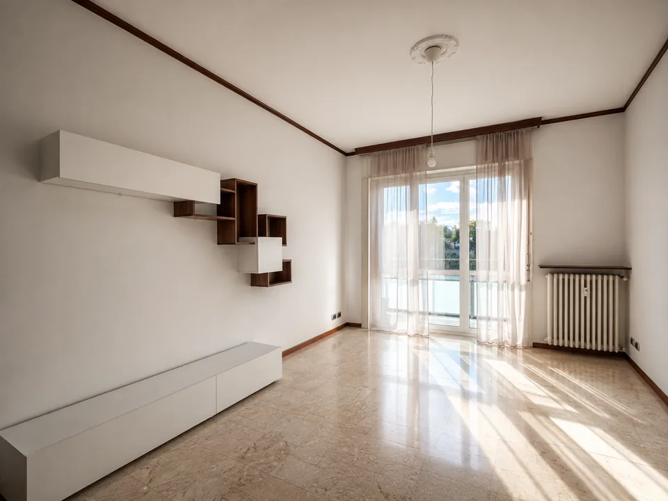 Helles 3.5-Zimmer-Apartment mit Balkon in Varese – sofort verfügbar – Foto 8 von 10