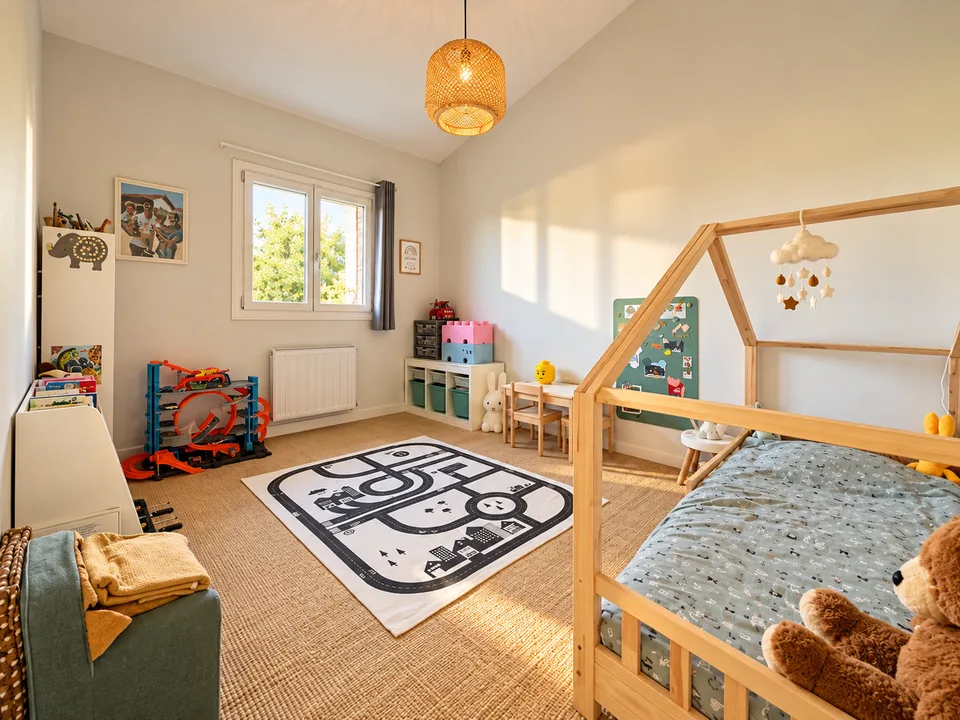 ANNECY-LE-VIEUX CHARMANTE MAISON FAMILIALE, 4 CHAMBRES, JARDIN ET TERRASSE – photo 9 sur 13