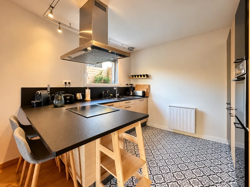 ANNECY-LE-VIEUX CHARMANTE MAISON FAMILIALE, 4 CHAMBRES, JARDIN ET TERRASSE – photo 6 sur 13