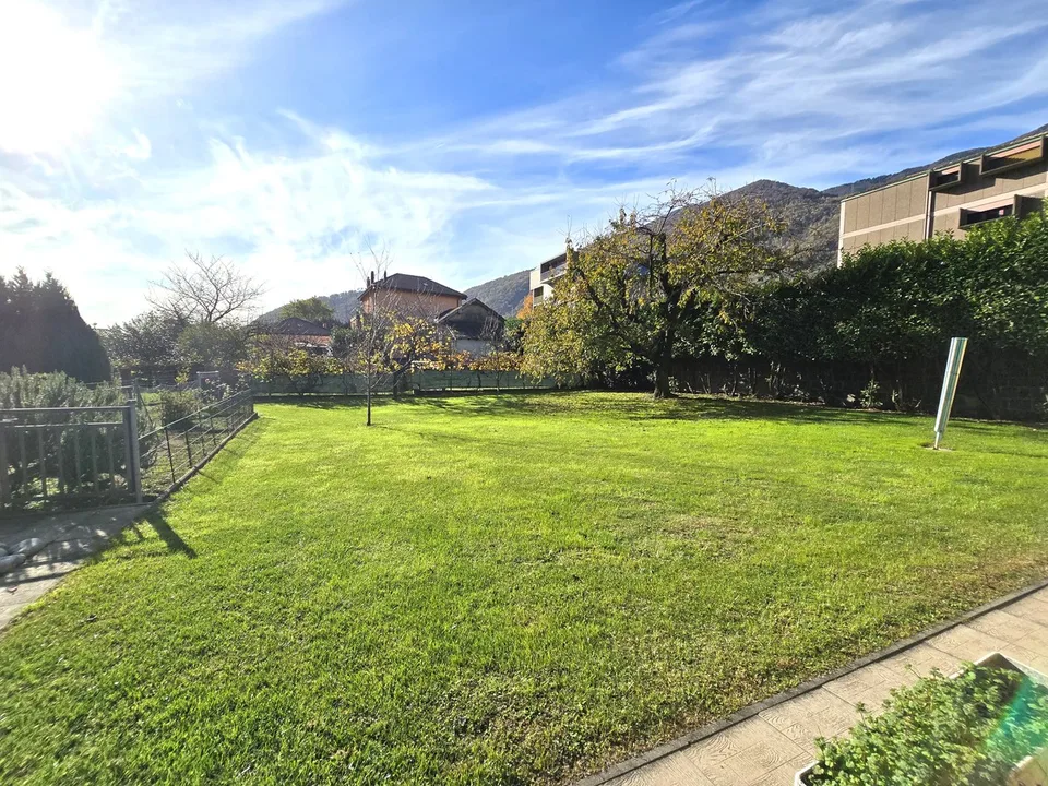 Superbe villa 5,5 pièces avec grand jardin dans un environnement verdoyant. – photo 14 sur 17