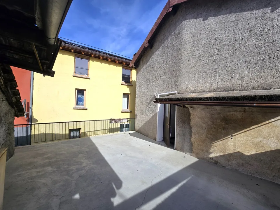 Faszinierendes Haus mit 7,5 Zimmern und großem Potenzial zur Renovierung – Foto 14 von 15