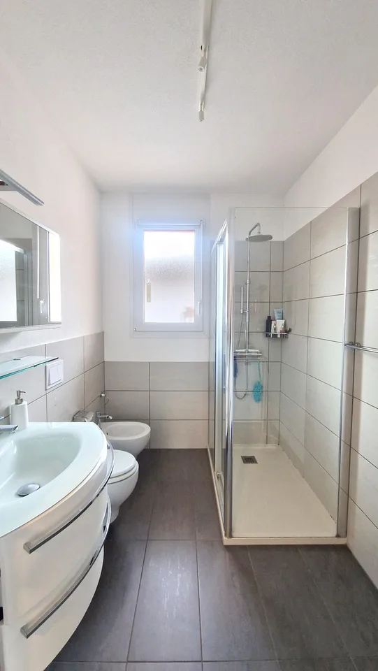 Nouveau 3,5 pièces dans un quartier calme de Pedrinate avec deux terrasses – photo 8 sur 11