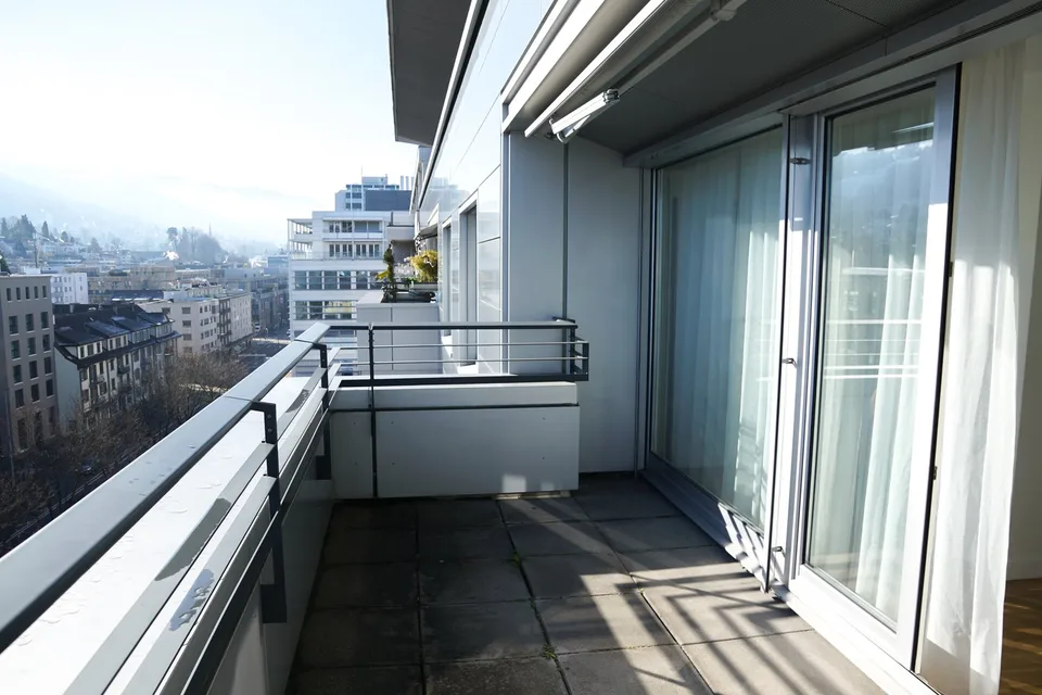 Exklusive möblierte 3.5 Zimmer Stadtwohnung nahe Bahnhof Zug – foto 11 di 13