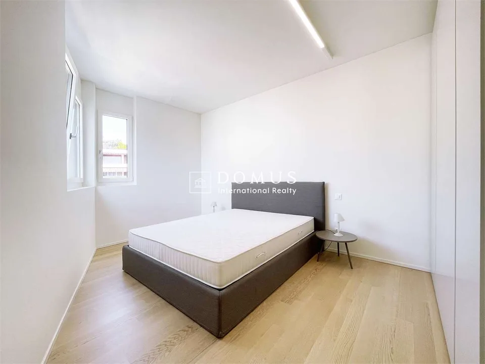 Zentrale 2.5-Zimmer-Wohnung mit Seeblick – Foto 6 von 9
