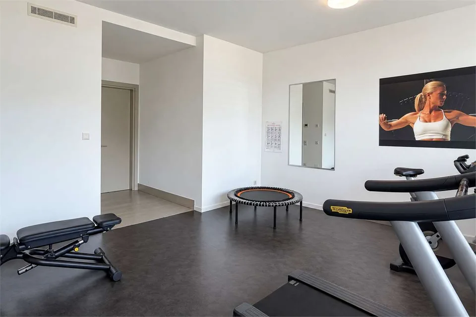 Exclusive apartment with breathtaking views of Lake Maggiore – photo 6 of 11