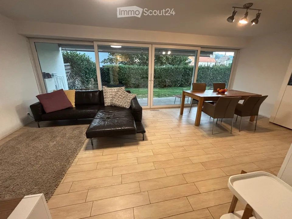 Übernahme des Mietvertrags 4,5 Zimmer in Broc (EG mit großem Garten) – Foto 3 von 5