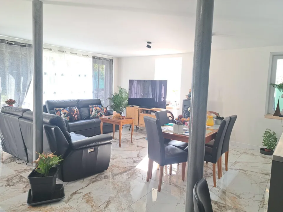 APPARTEMENT TRIPLEX 5.5 PIECES 150 M2 AVEC TERRASSE – photo 3 sur 12