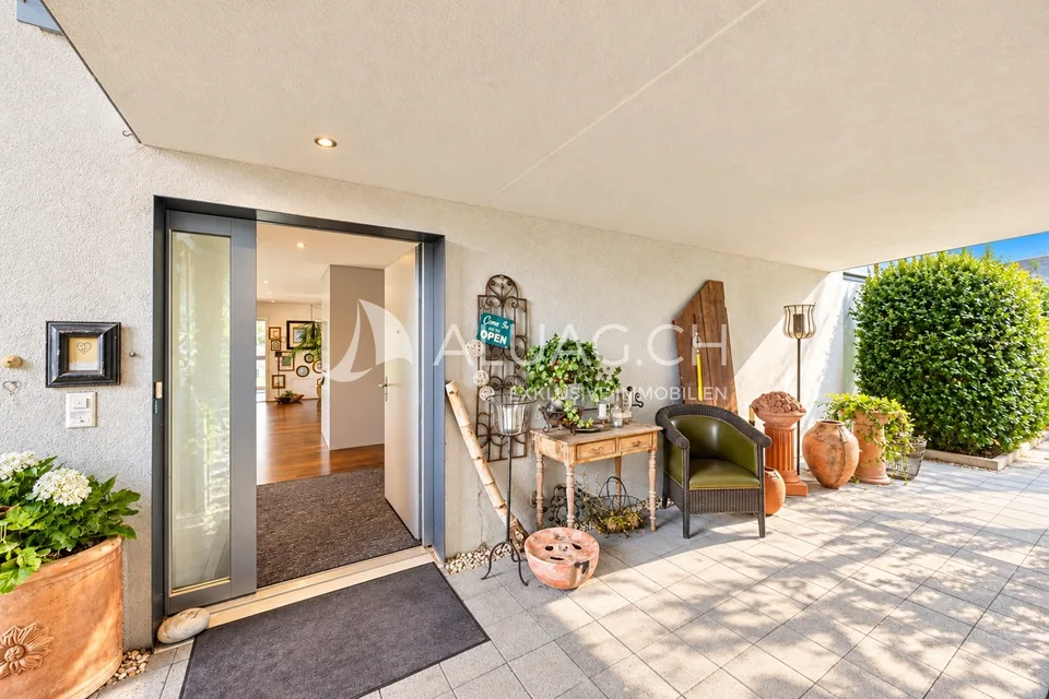 Garden Apartment like a Single-Family Home – photo 4 of 13