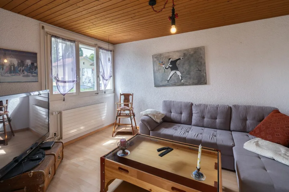 3.5 Room Attic Apartment with Magnificent Panoramic View of Belp – photo 12 of 13