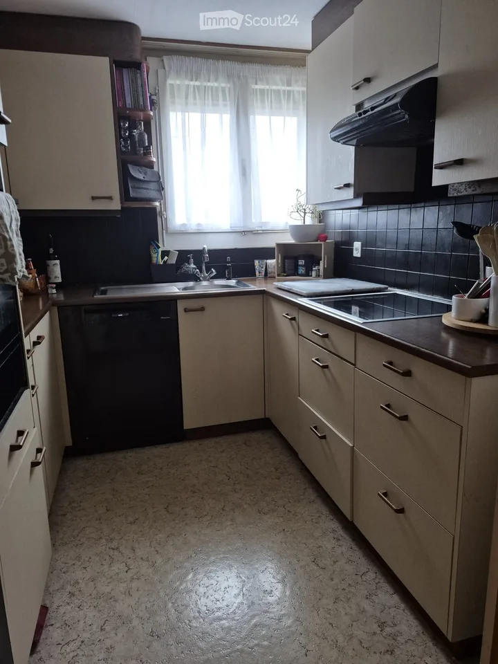 4,5 /5 Zimmerwohnung 1. Stock – Foto 5 von 5