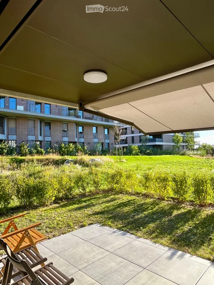 REPRISE DE BAIL: 3.5p avec terrasse et jardin à Crissier – photo 4 sur 13