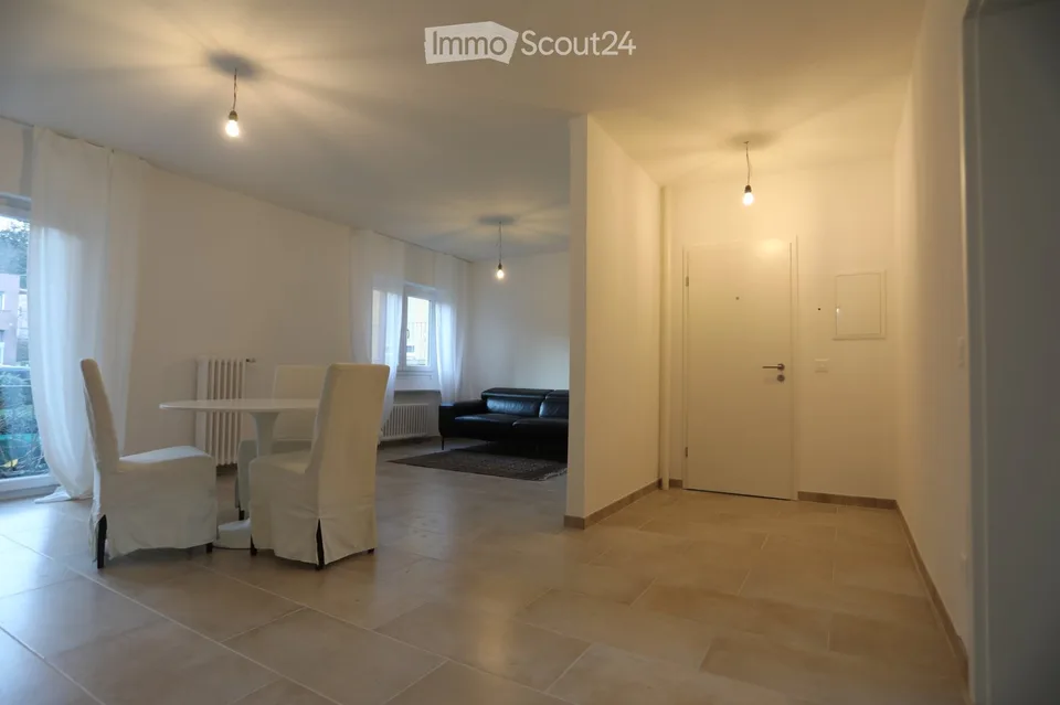 Vacallo - Geräumige 3,5-Zimmer-Wohnung mit Terrasse – Foto 2 von 5
