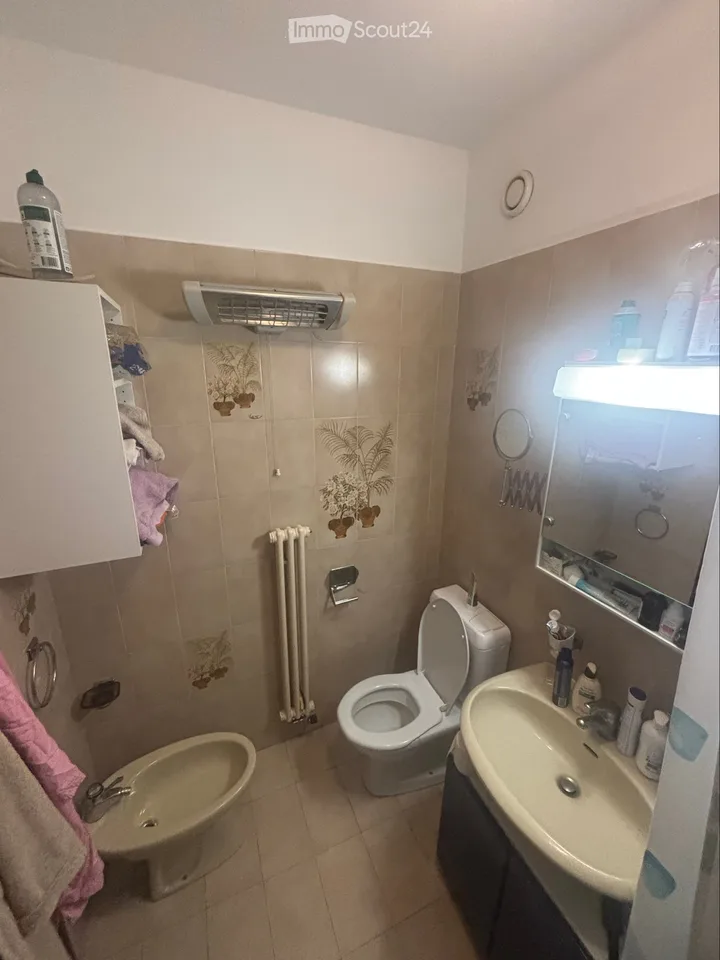 Wohnung mit 2,5 Zimmern und Seeblick – Foto 3 von 5
