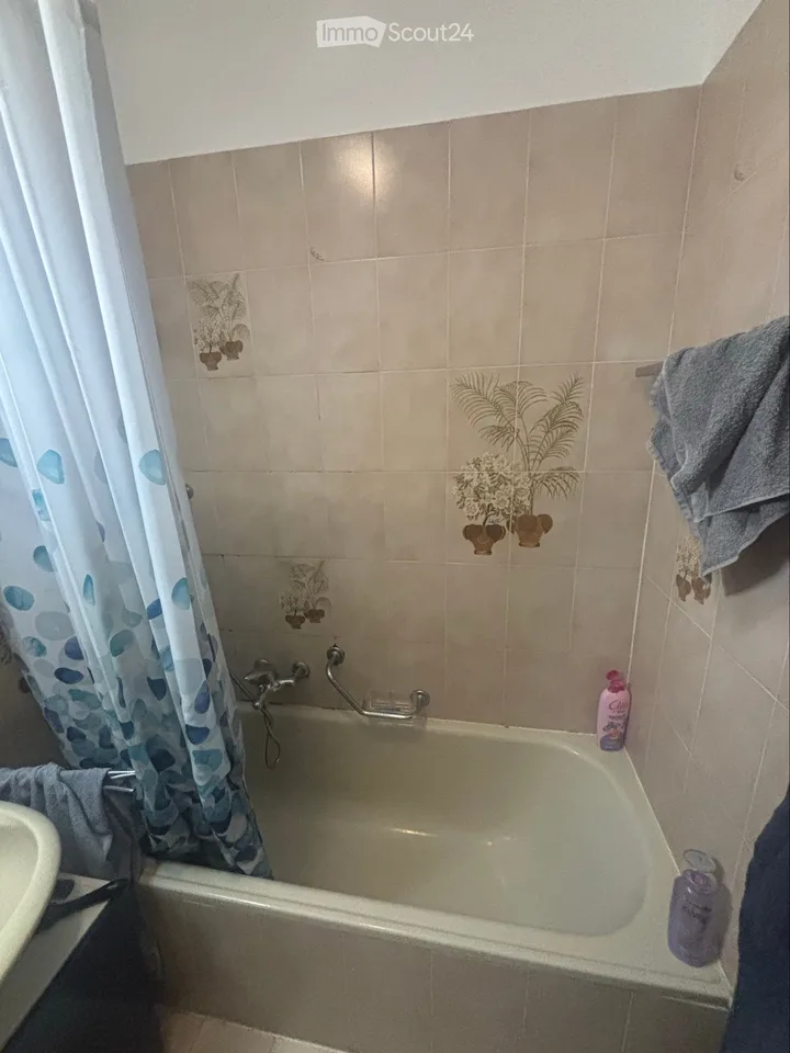 Wohnung mit 2,5 Zimmern und Seeblick – Foto 5 von 5
