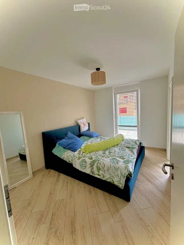 Helles 3,5-Zimmer-Wohnung, Terrasse, ruhige Nachbarschaft – Foto 3 von 5