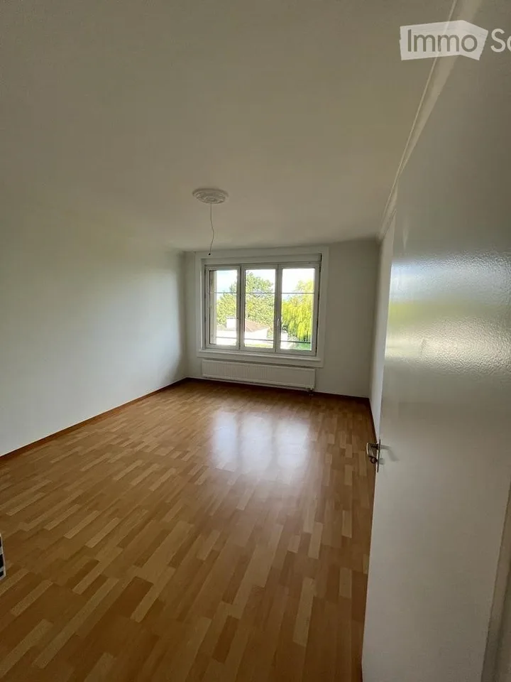 Vier-Zimmer-Wohnung in Neuchâtel – Foto 4 von 5