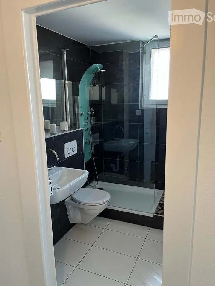Vier-Zimmer-Wohnung in Neuchâtel – Foto 3 von 5