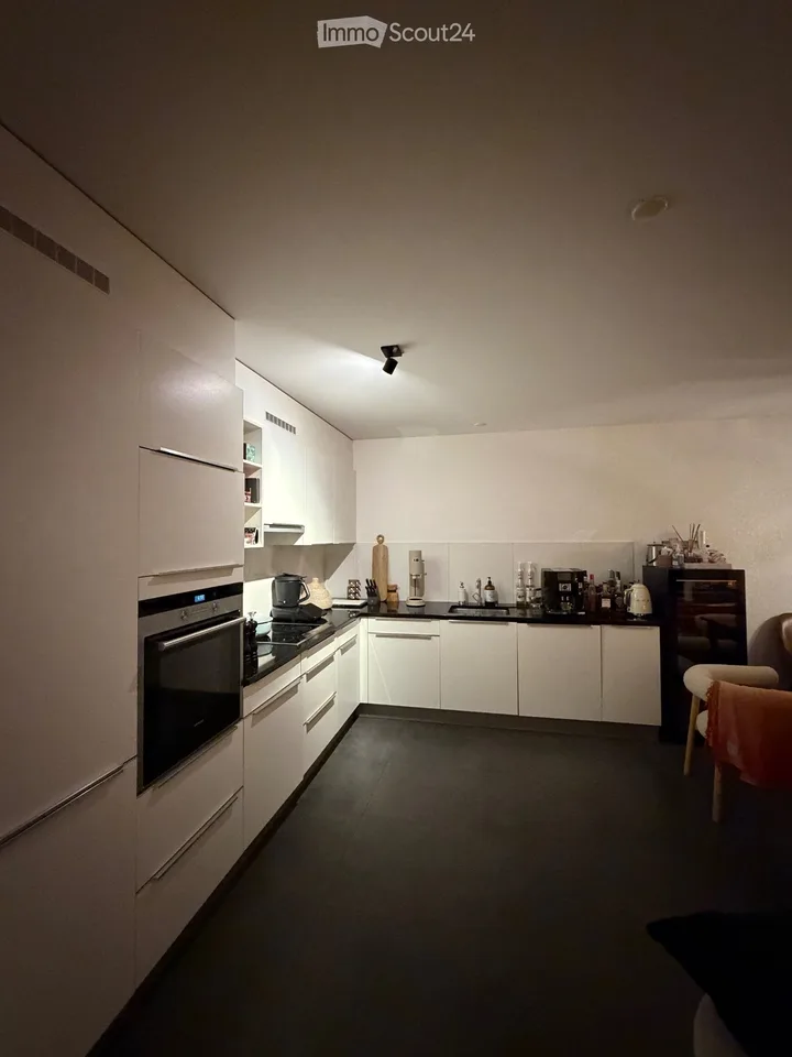 Zu vermieten Apartment mit eigenem Garten und Seeblick – Foto 4 von 5