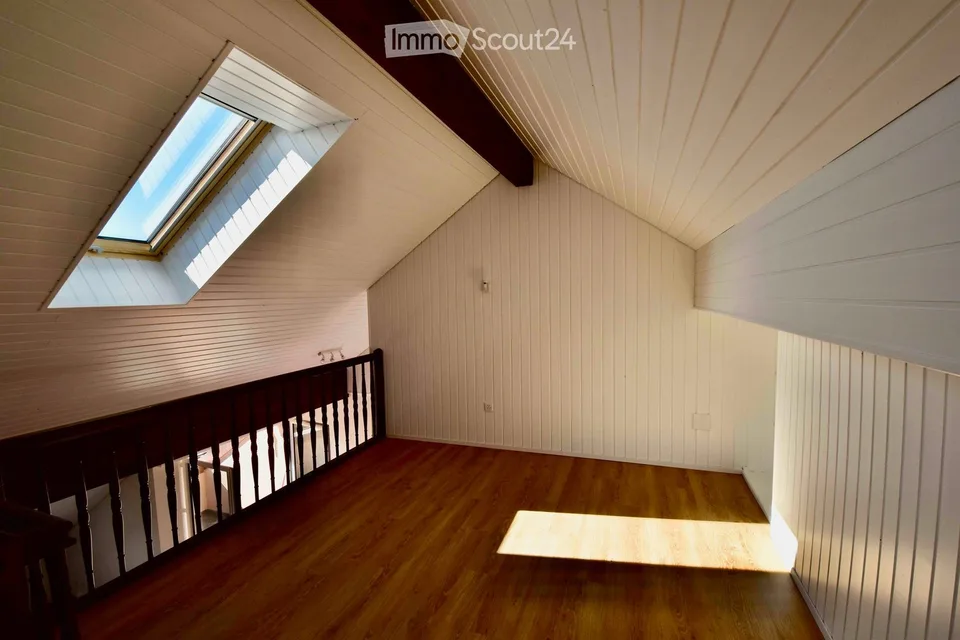 Ein Charmantes 2,5-Zimmer-Wohnung mit Panoramablick auf den Genfersee in Belmont-sur-Lausanne – Foto 5 von 9