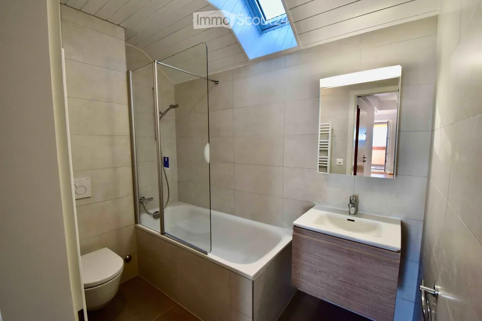 Ein Charmantes 2,5-Zimmer-Wohnung mit Panoramablick auf den Genfersee in Belmont-sur-Lausanne – Foto 9 von 9