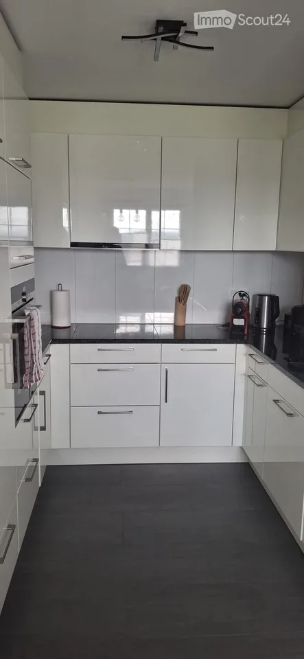 Duplex 3,5 Zimmer in Posieux mit Balkon – Foto 3 von 5