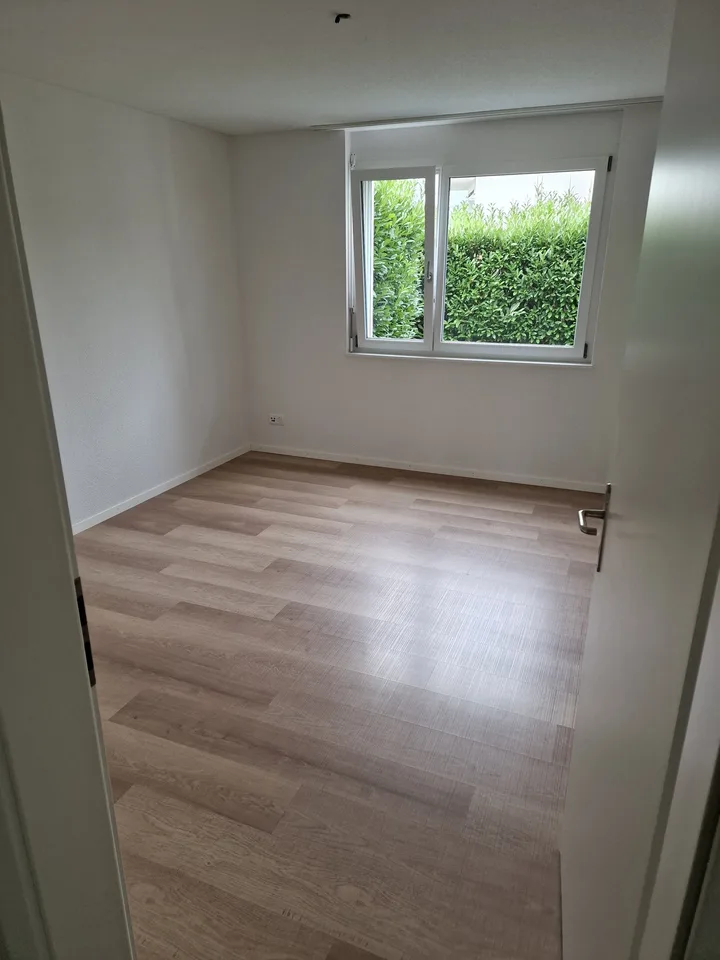 3.5-Room Ground Floor Apartment in Feldbrunnen – photo 5 of 9