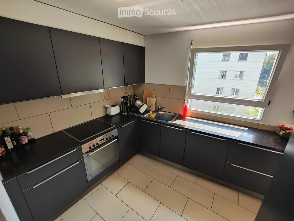 Übersetzung: Suche Mitbewohner für möblierte Wohnung – Foto 4 von 5