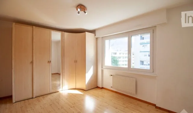 Geräumige 4.5 Zimmer Wohnung mit viel Licht in Conthey mit freier Sicht – Foto 5 von 5