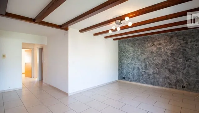 Geräumige 4.5 Zimmer Wohnung mit viel Licht in Conthey mit freier Sicht – Foto 2 von 5