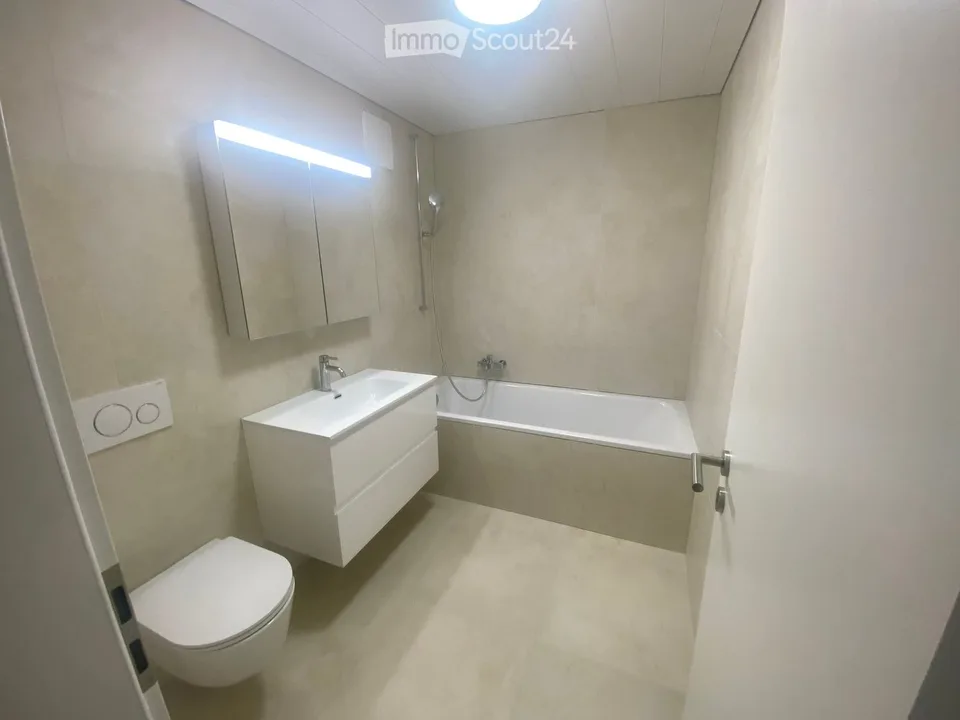 Haus im Dorf zur Miete, 5.5 Zimmer, 145 m2 – Foto 2 von 5