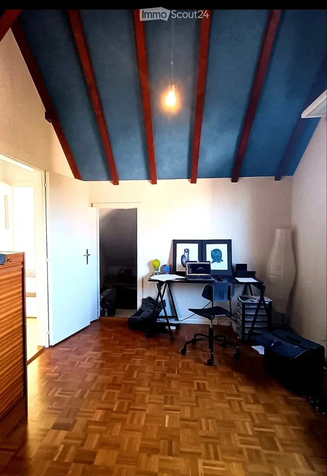 Wohnung 2.5 Zimmer + 1 Raum im Untergeschoss – Foto 2 von 5