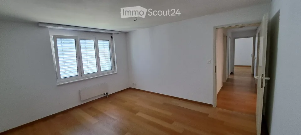 Sanft renovierte 4.5 Zimmerwohnung an ruhiger Lage – Foto 4 von 5