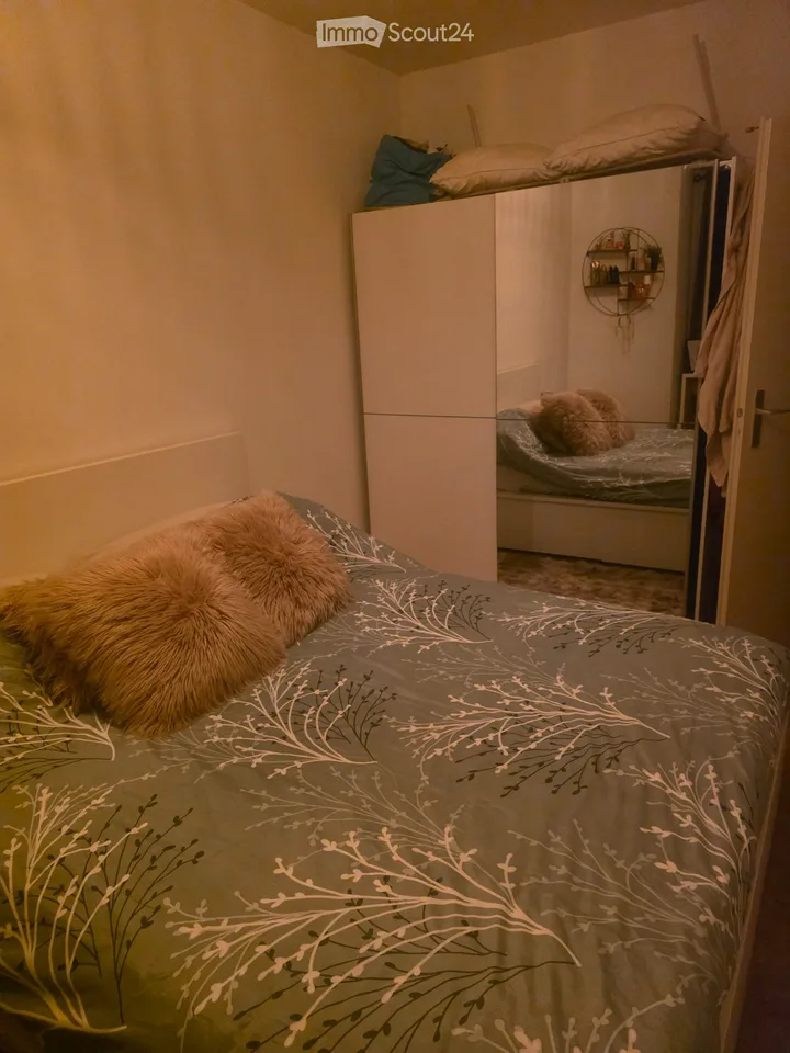 Chambre meublée à louer – photo 2 sur 3