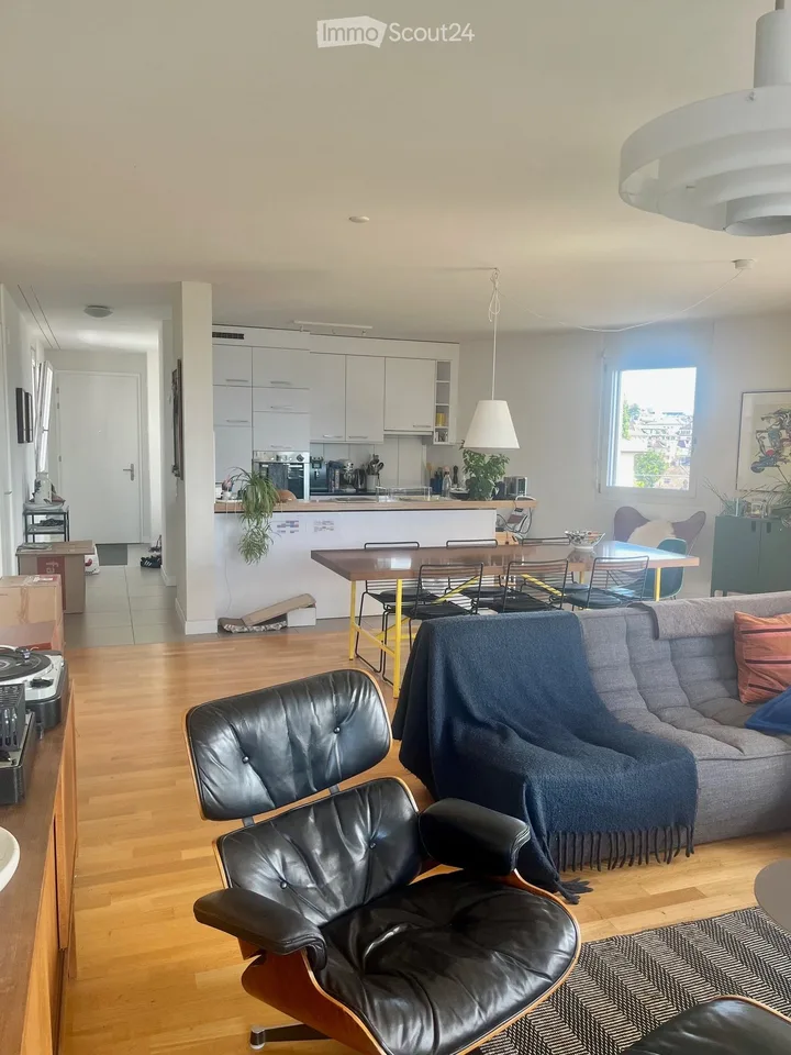 Prachtvolle Wohnung mit Blick auf den Genfersee und die Alpen – Foto 3 von 5