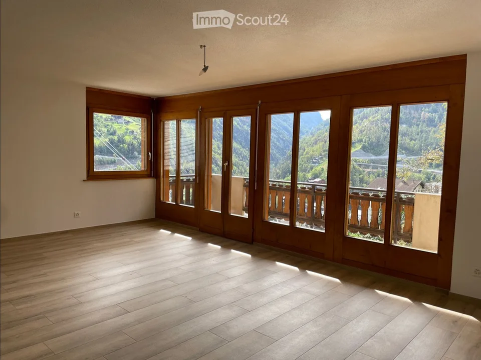 Neu renovierte 4.5-Zi-Whg. – Foto 2 von 5
